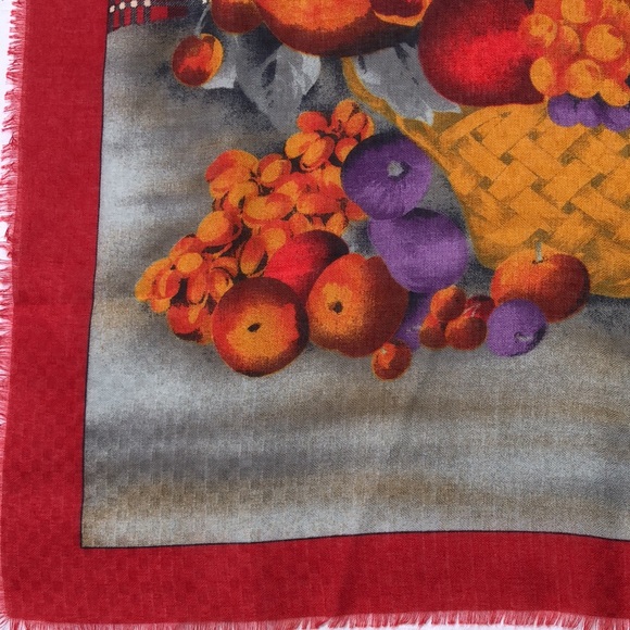 VTG Festive, bright Square Scarf Fruit arrangement motif - Picture 7 of 11